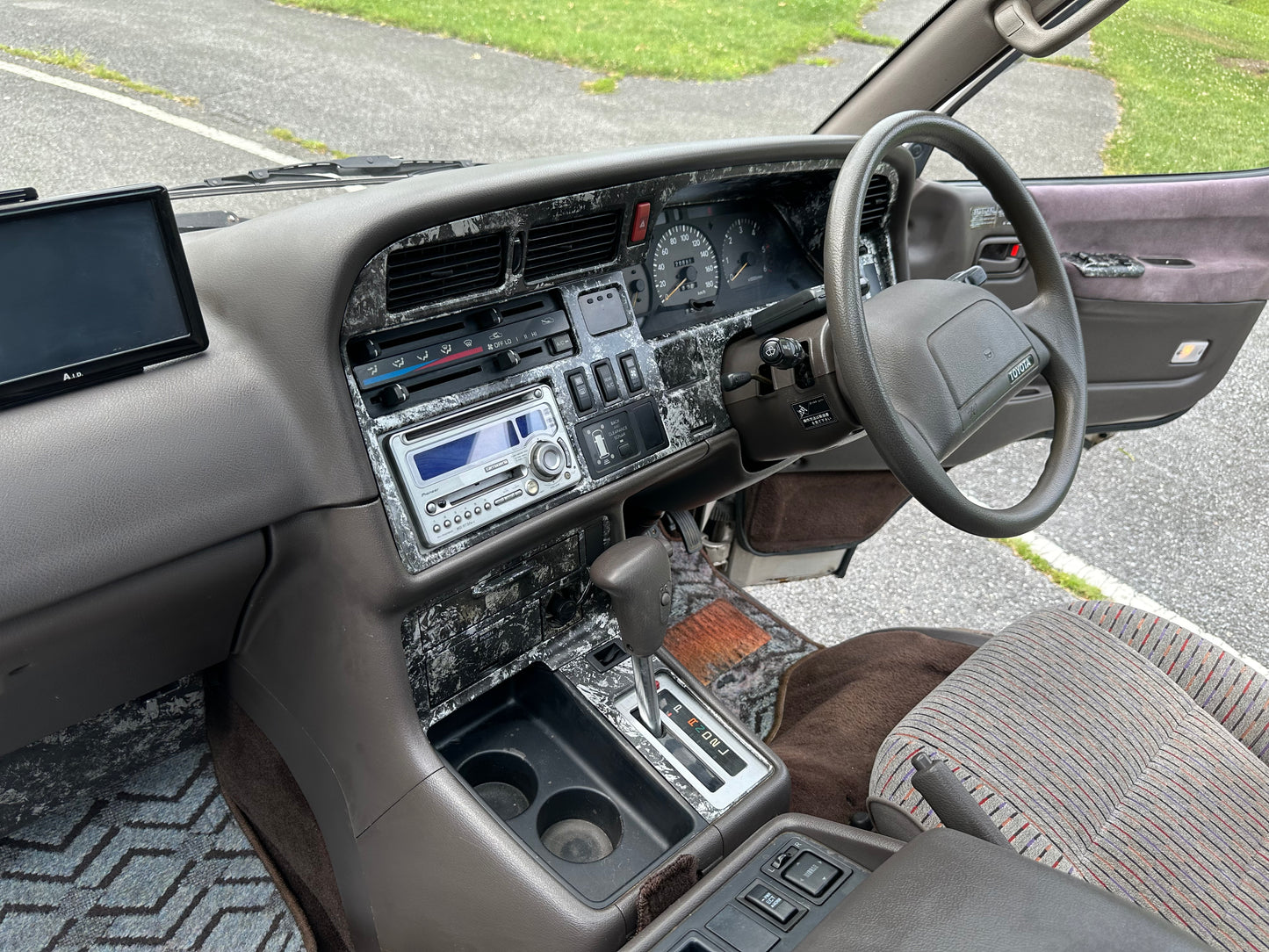 1994 TOYOTA HIACE SUPER CUSTOM KZH106