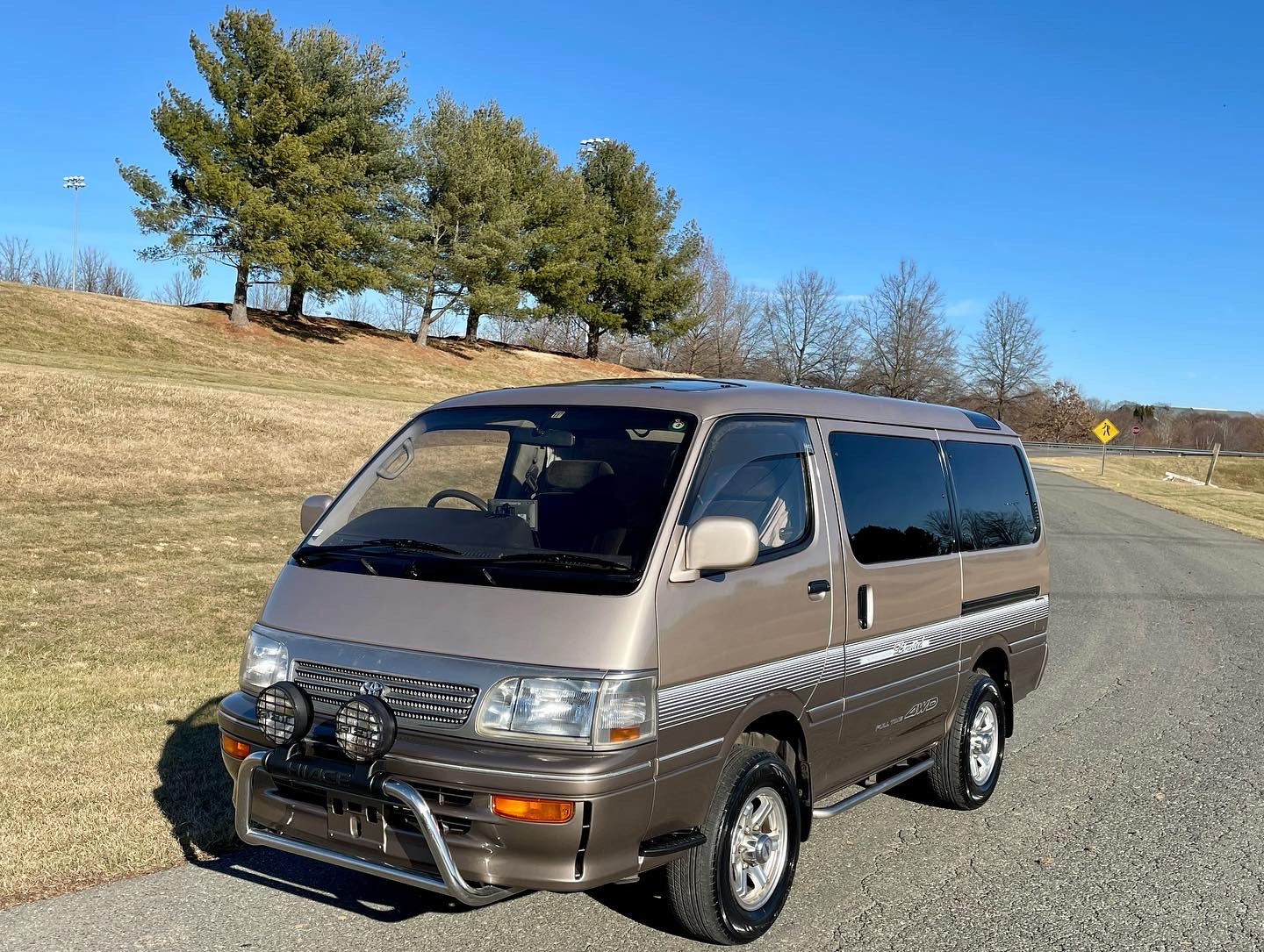 1993 TOYOTA HIACE SUPER CUSTOM LIMITED KZH106