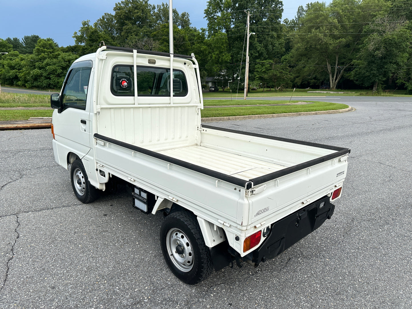 2000 SUBARU SAMBAR 4WD - A/C - POWER STEERING & AIRBAG — LOT#583