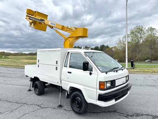 1997 TOYOTA LITEACE AICHI BUCKET TRUCK CM55