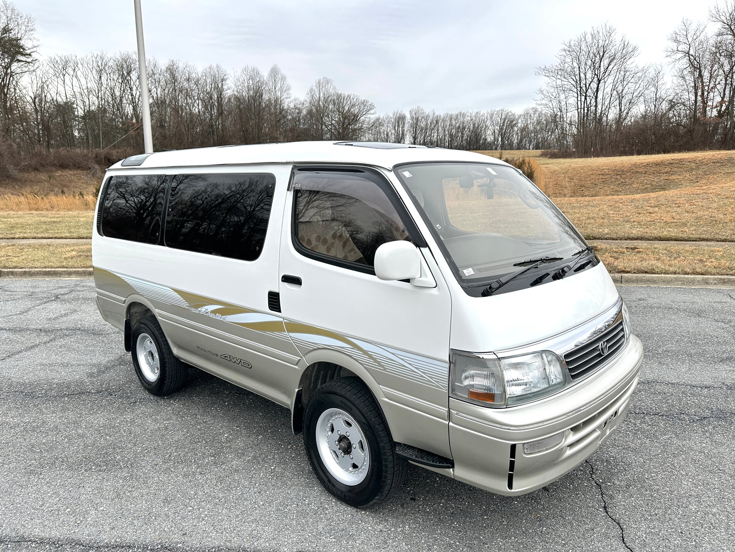 1995 TOYOTA HIACE SUPER CUSTOM KZH106