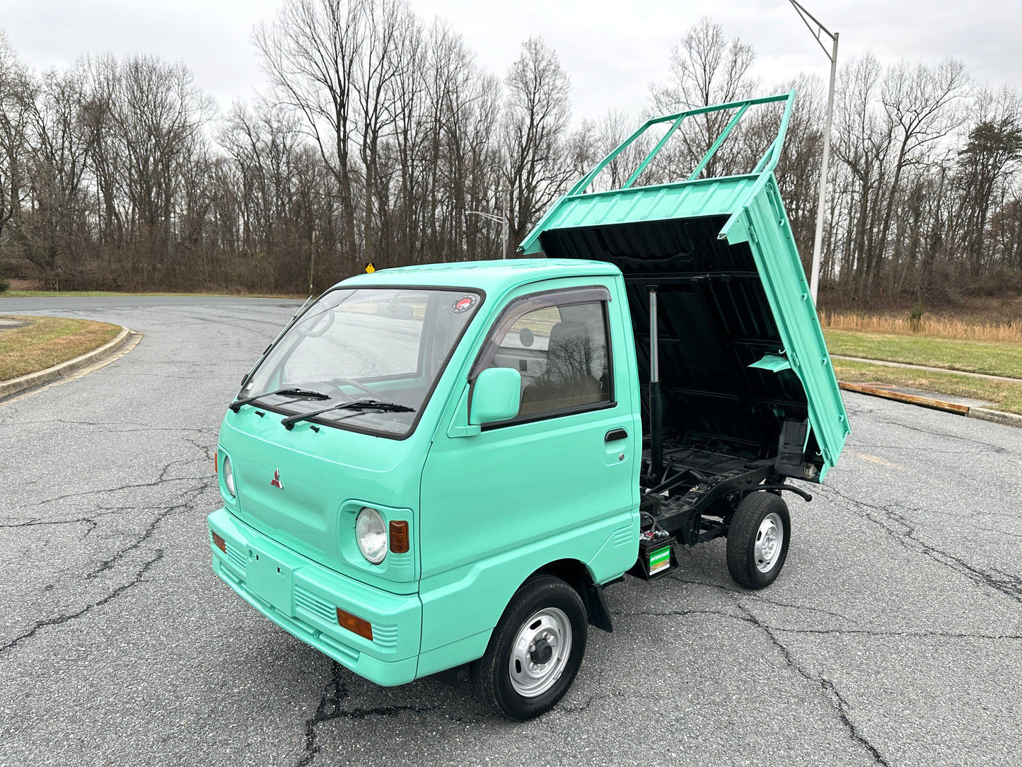 1992 MITSUBISHI MINICAB DUMP TRUCK V-U42T