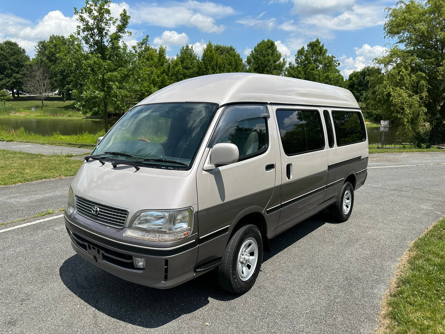 1997 TOYOTA HIACE SUPER CUSTOM CAMPER KZH138