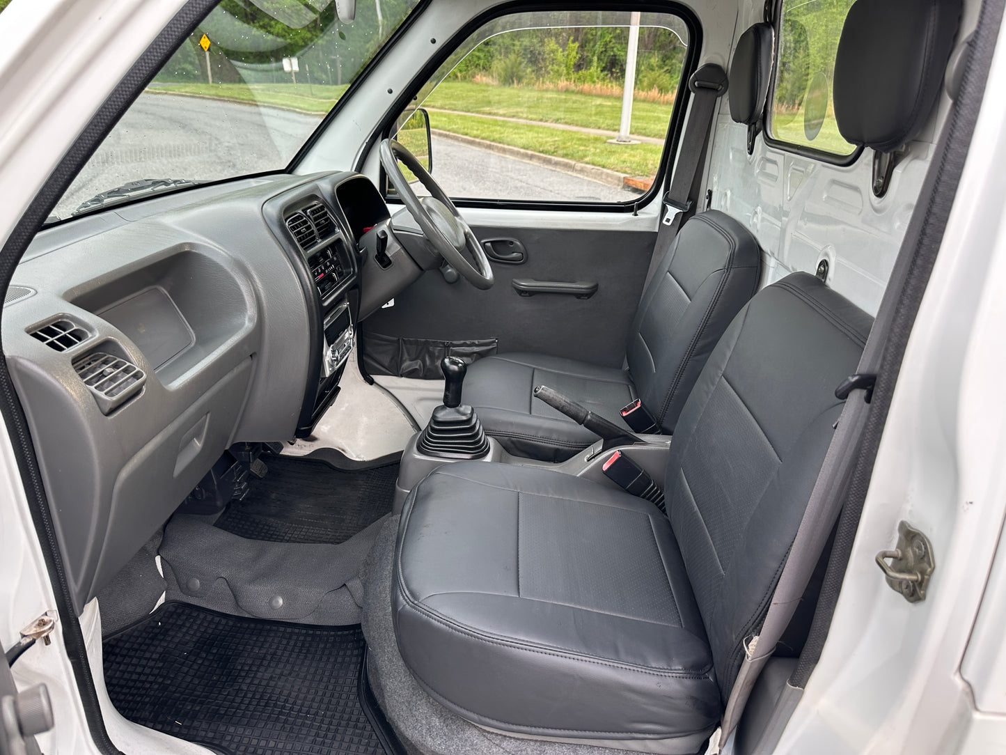 2001 SUZUKI CARRY -FUEL INJECTED- A/C — LOT#870
