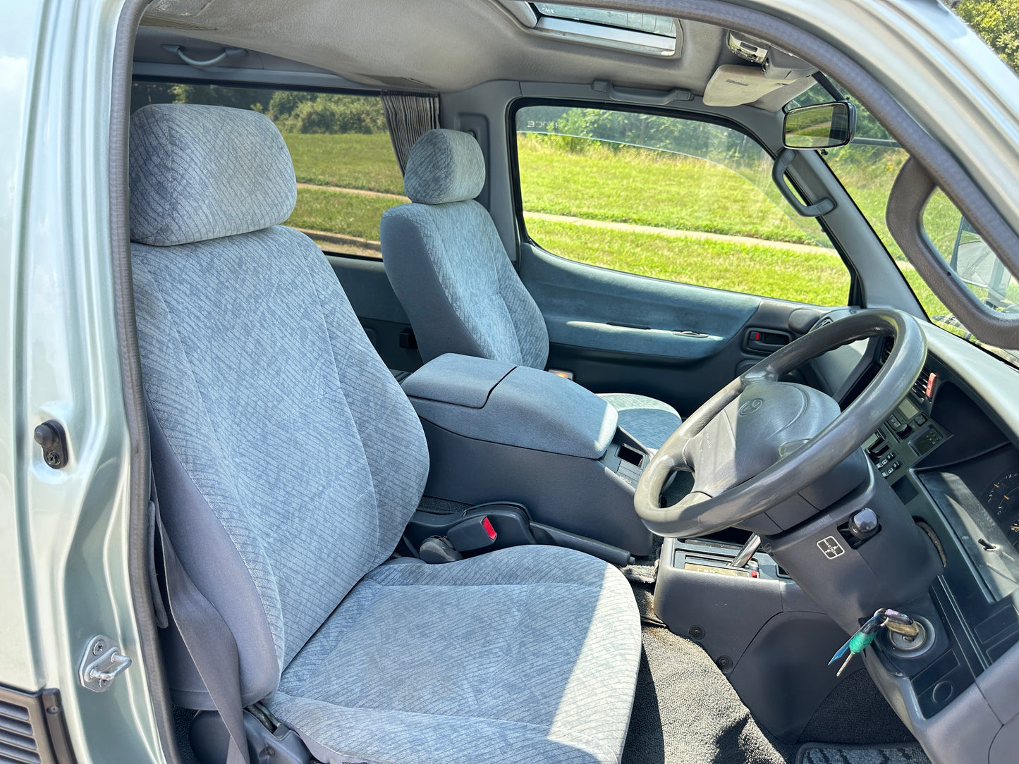 1997 TOYOTA HIACE SUPER CUSTOM G KZH106