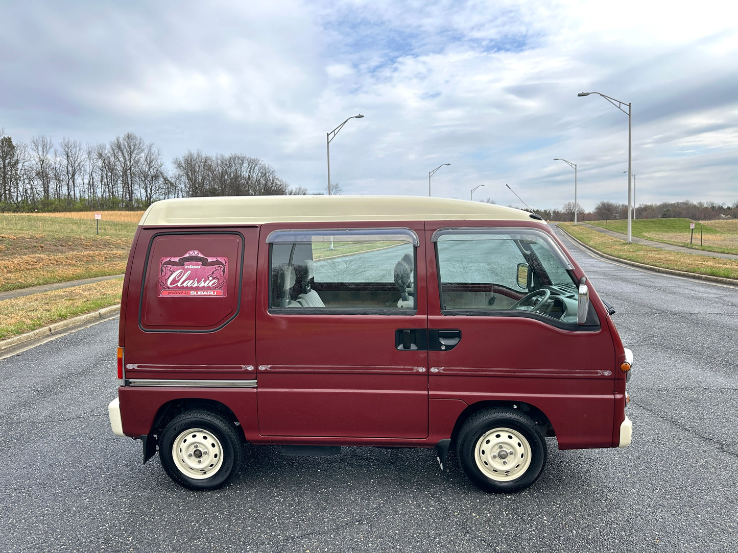 1995 SUBARU SAMBAR DIAS CLASSIC - 5 SPEED MANUAL — Lot#825