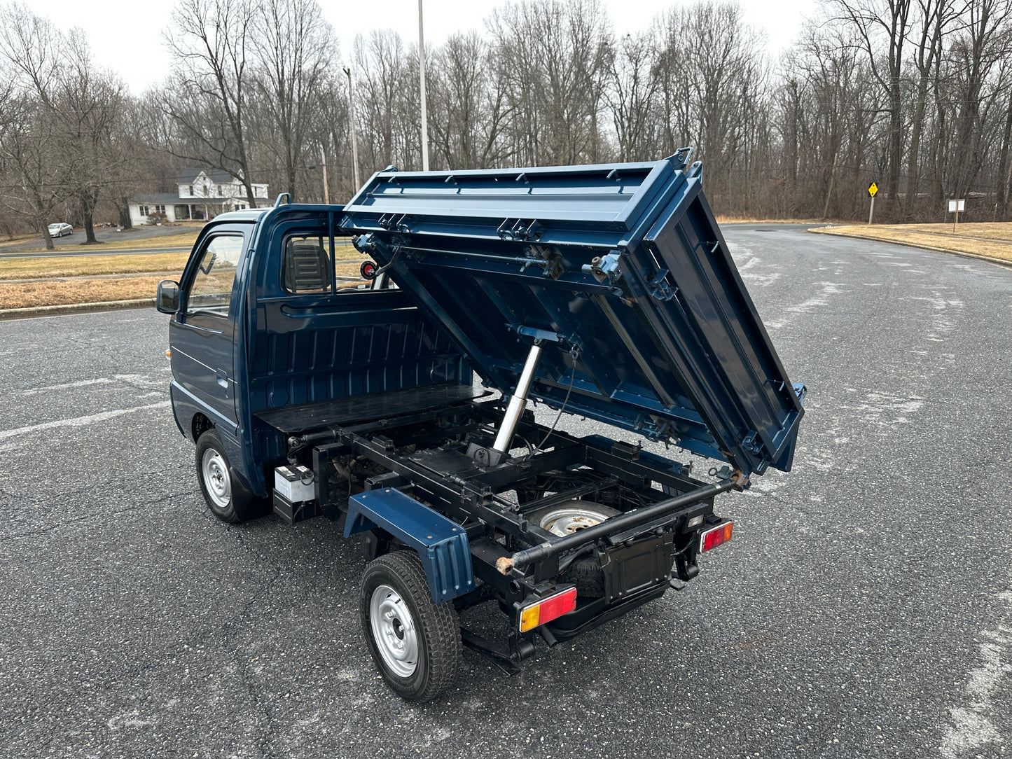 1992 SUZUKI CARRY 3-WAY DUMP 4WD — LOT#835