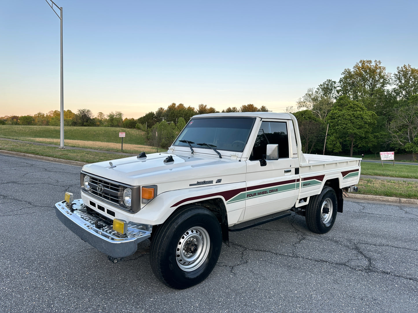 1999 TOYOTA LAND CRUISER FZJ75 PICKUP 4WD - GCC SPEC - LEFT HAND DRIVE - 5 SPEED MANUAL — LOT#854