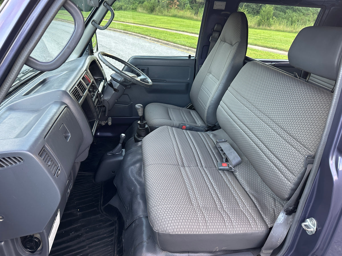 1999 TOYOTA TOYOACE 4WD DOUBLE CAB LY162 - DIESEL - 5 SPEED - 36k Miles — LOT#925