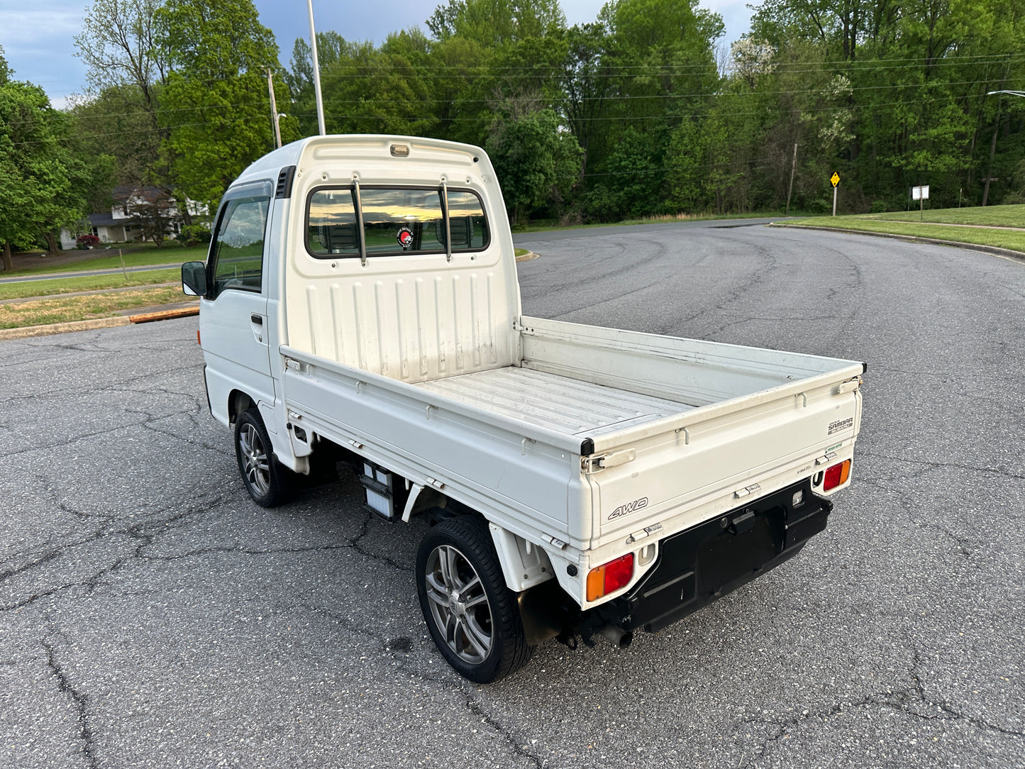 1998 SUBARU SAMBAR SUPER DELUXE - HIGH ROOF - 4WD - 5 SPEED - LOT#865