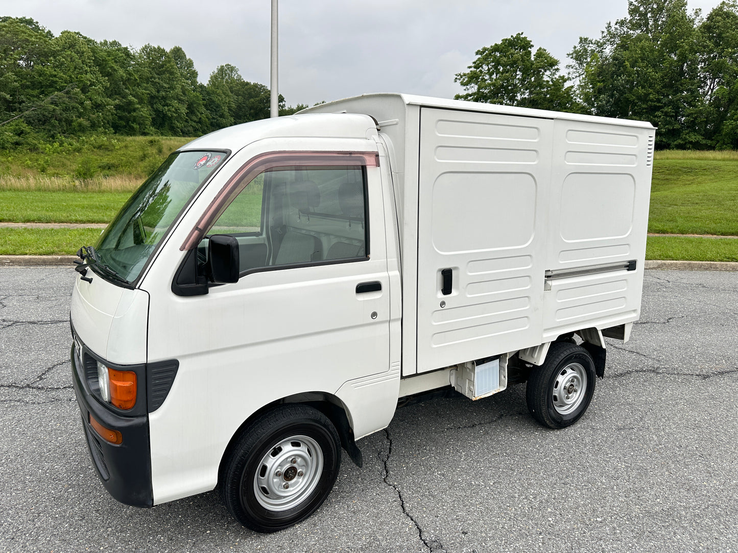 1998 DAIHATSU HIJET CARGO 4WD - A/C