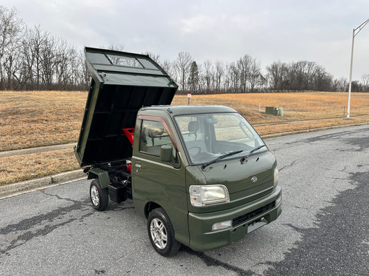 2000 DAIHATSU HIJET DUMP 4WD - 5 SPEED - A/C - FUEL INJECTED — LOT#834
