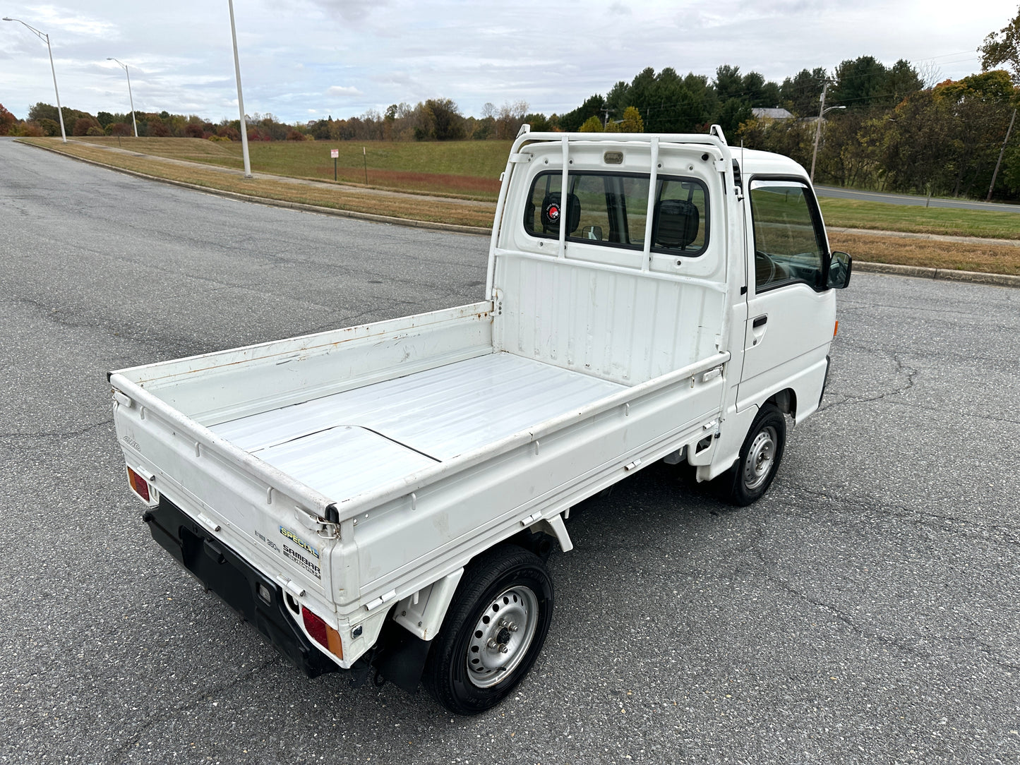 1998 SUBARU SAMBAR SPECIAL 4WD - A/C — LOT#668