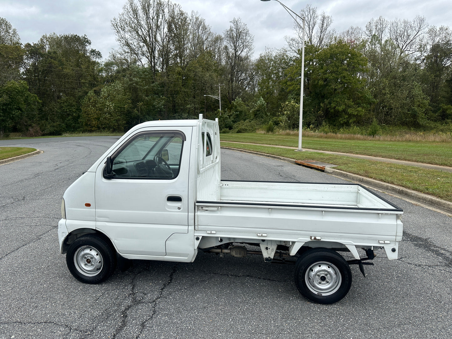1999 SUZUKI CARRY -4WD -FUEL INJECTED -2 SPEED TRANSFER-CASE — LOT#671