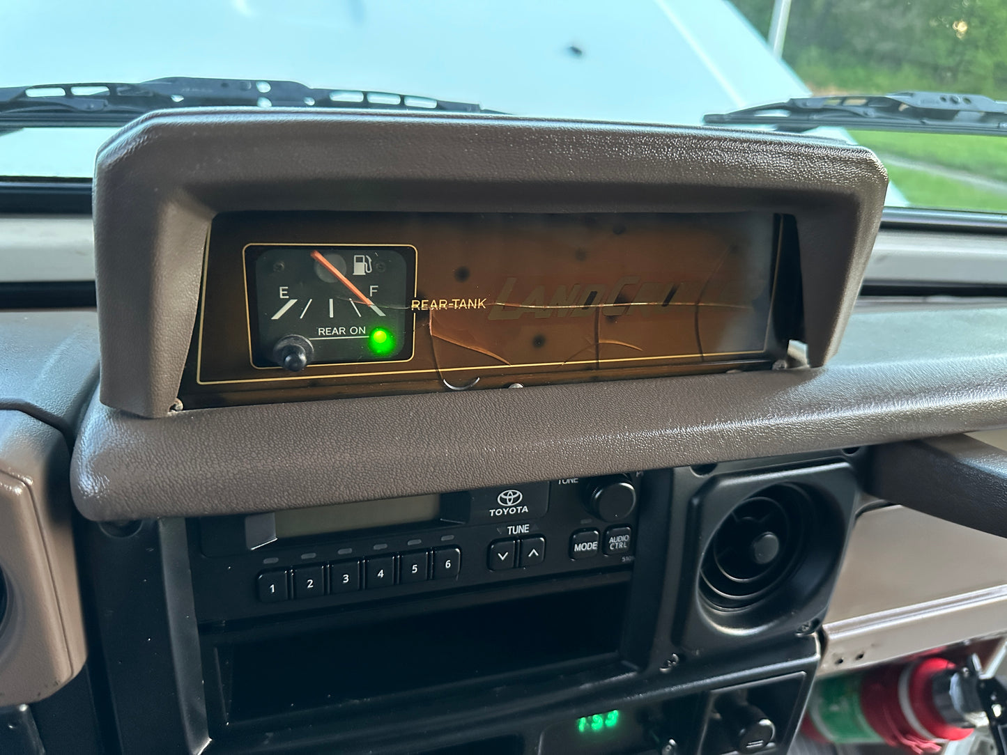 1999 TOYOTA LAND CRUISER FZJ75 PICKUP 4WD - GCC SPEC - LEFT HAND DRIVE - 5 SPEED MANUAL — LOT#854