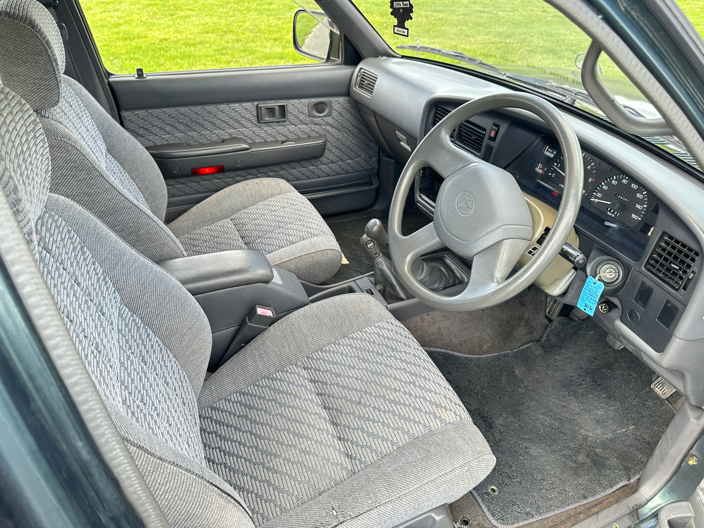 1995 TOYOTA HILUX SSR-X LN107 Double Cab Pickup
