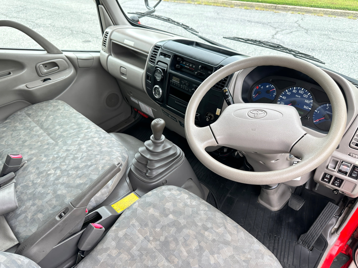 1999 TOYOTA DYNA JAPANESE FIRE TRUCK - DIESEL - 6,528 MILES — LOT#855