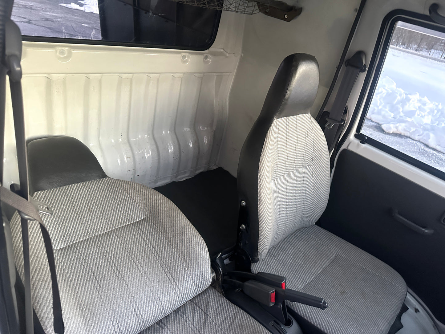 1997 DAIHATSU HIJET SUPER JUMBO 4WD - A/C - EXTENDED CAB WITH HIGH ROOF — LOT#692