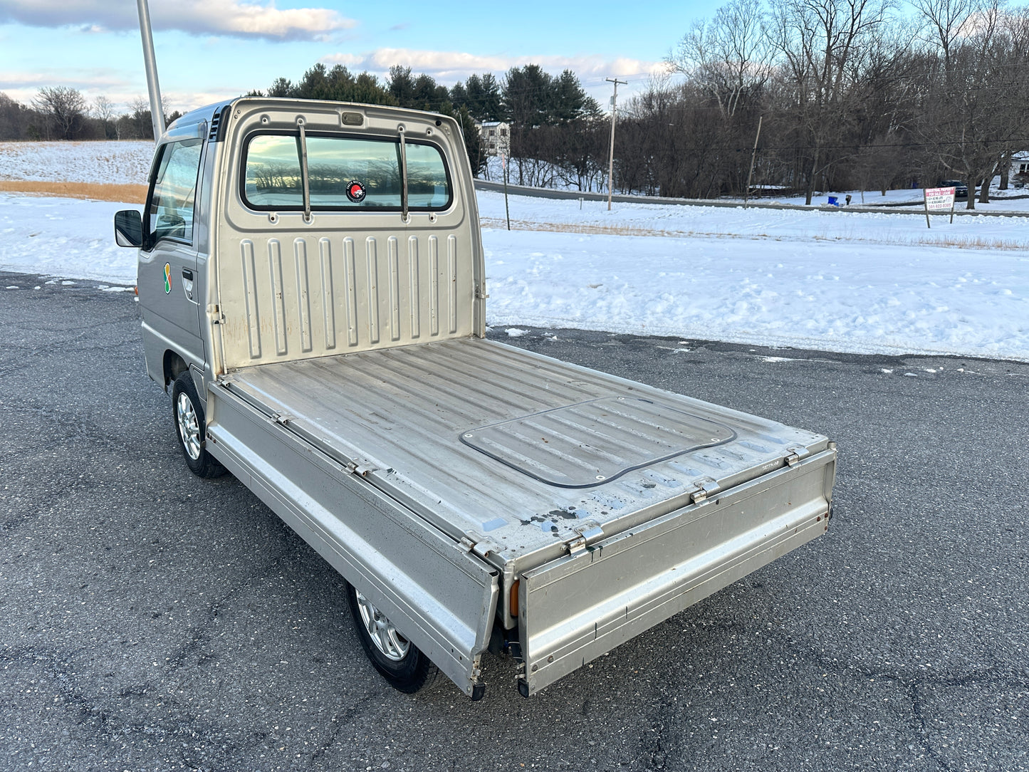1998 SUBARU SAMBAR SUPER DELUXE CLASSIC - AUTOMATIC - FUEL INJECTED - A/C — LOT#728