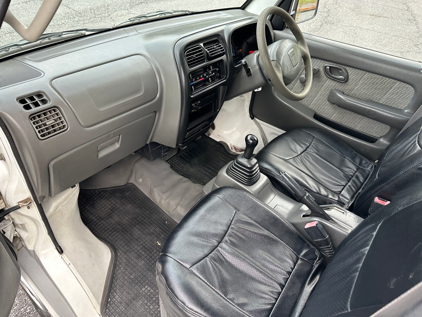 2001 SUZUKI CARRY 4WD - FUEL INJECTION - AIRBAGS - A/C — LOT#877