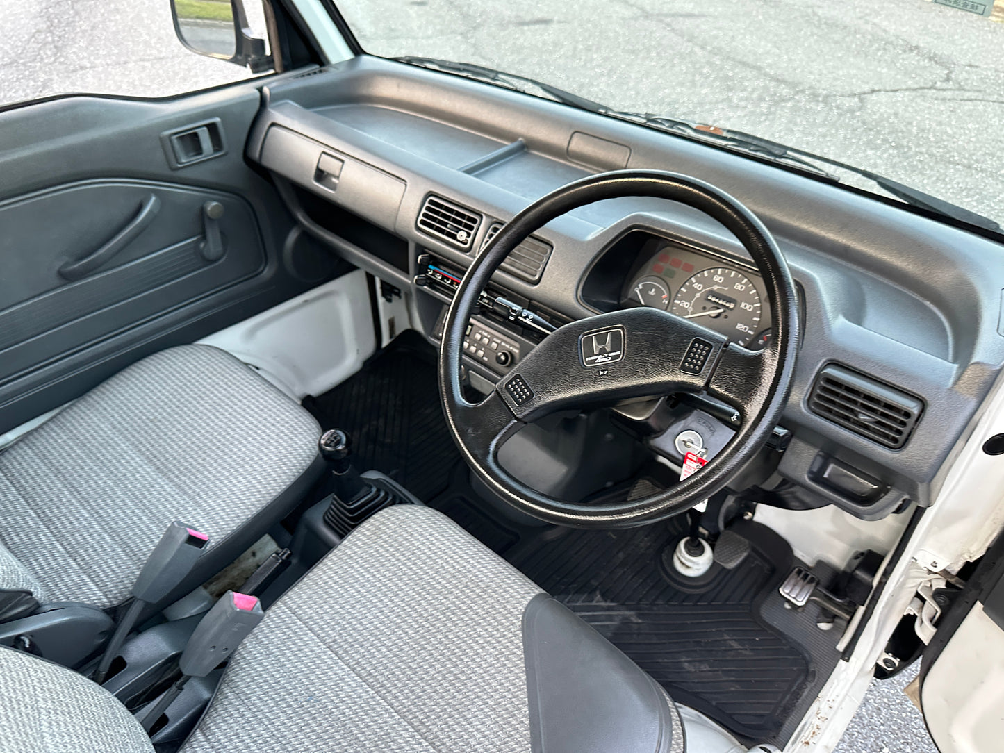1998 HONDA ACTY SDX 4WD - 5 Speed — LOT#595