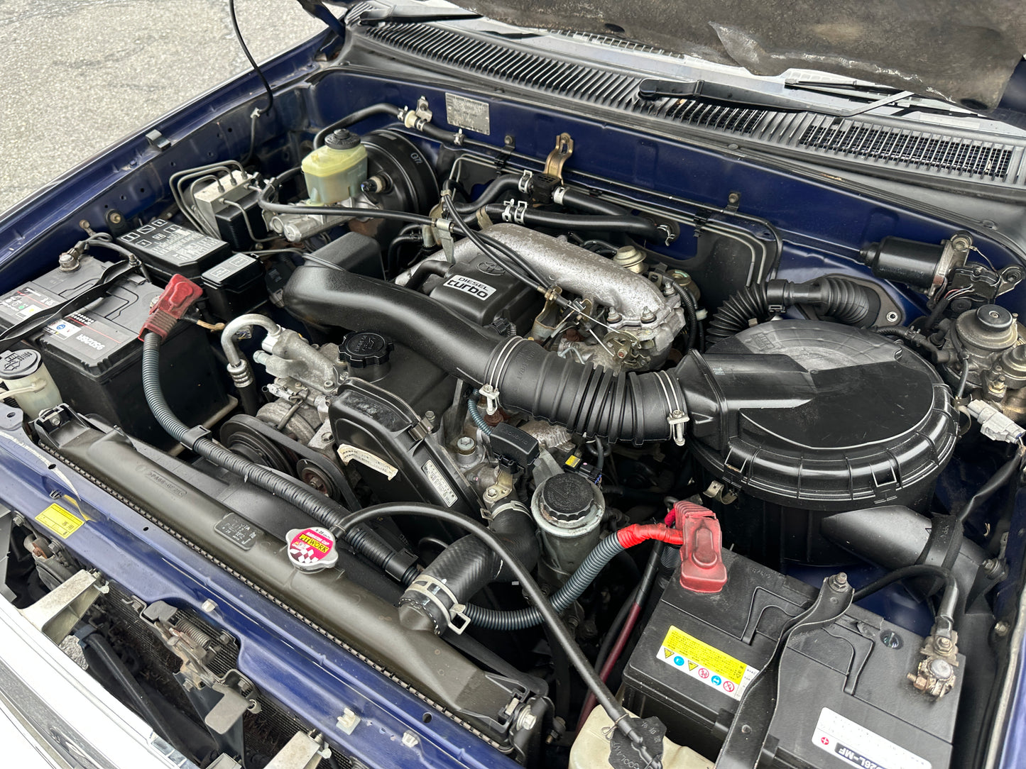 1997 TOYOTA HILUX SURF SSR-X - TURBO DIESEL- 4WD — LOT#543