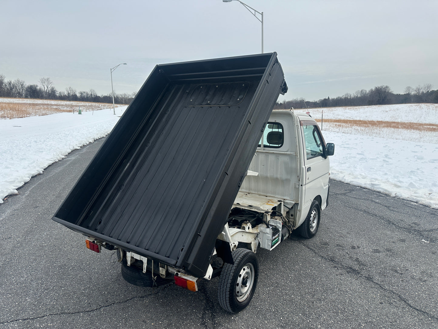 1999 DAIHATSU HIJET DUMP 4WD FUEL INJECTED - 2 SPEED TRANSFERCASE - DIFF LOCK - A/C — LOT#732