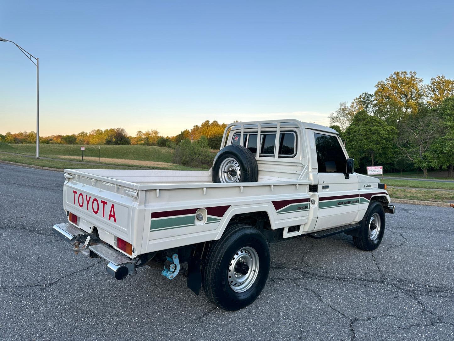 1999 TOYOTA LAND CRUISER FZJ75 PICKUP 4WD - GCC SPEC - LEFT HAND DRIVE - 5 SPEED MANUAL — LOT#854