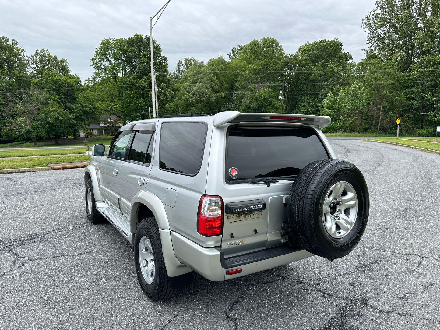 2001 TOYOTA HILUX SURF SSR-X 4WD - 4 Cylinder Gasoline — LOT#905