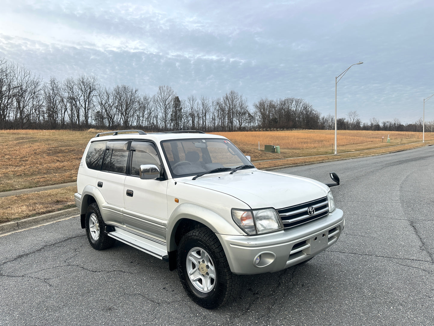 1998 Toyota Land Cruiser Prado TX Limited 4WD - 4 Cylinder Gasoline — LOT#695