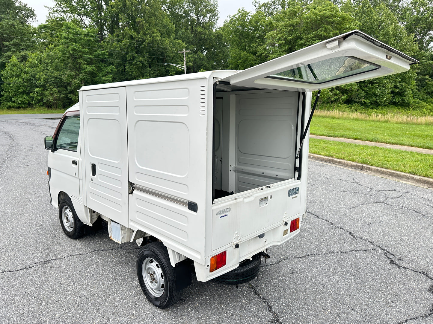 1998 DAIHATSU HIJET CARGO 4WD - A/C