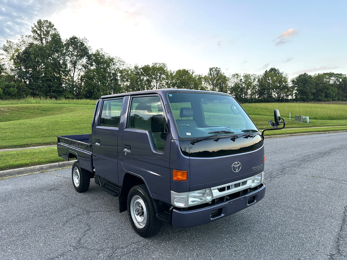 1999 TOYOTA TOYOACE 4WD DOUBLE CAB LY162 - DIESEL - 5 SPEED - 36k Miles — LOT#925