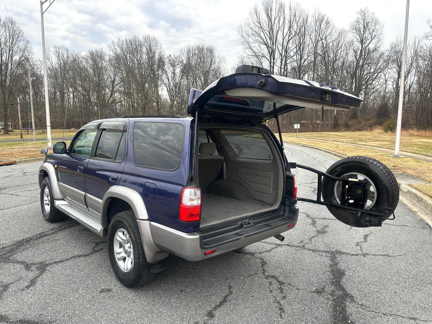 2000 TOYOTA HILUX SURF SSR-X 4WD - 4 Cylinder Gasoline — LOT#721