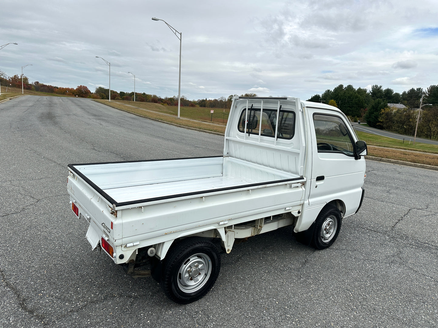 1993 SUZUKI CARRY - 4WD - AXLE LOCK — LOT#666