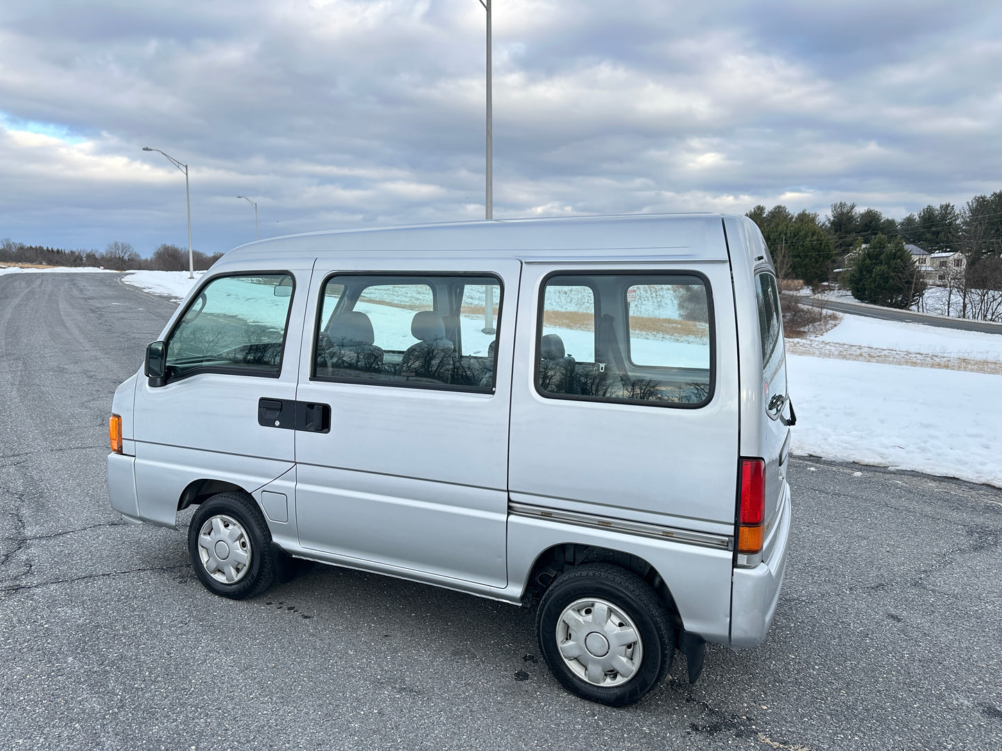2000 SUBARU SAMBAR DIAS 4WD - 5 SPEED - FUEL INJECTION - AIRBAG — LOT#673