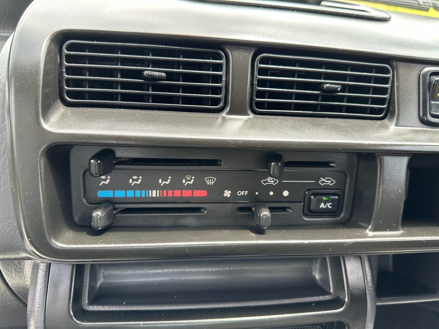 2000 DAIHATSU HIJET 3-WAY DUMP 4WD - A/C - FUEL INJECTION