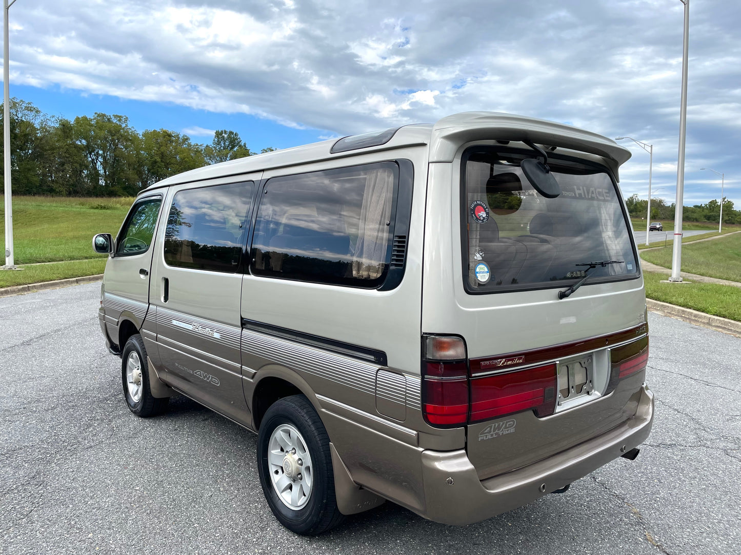 1996 TOYOTA HIACE SUPER CUSTOM KZH106