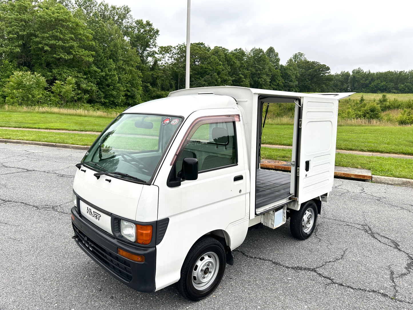 1998 DAIHATSU HIJET CARGO 4WD - A/C