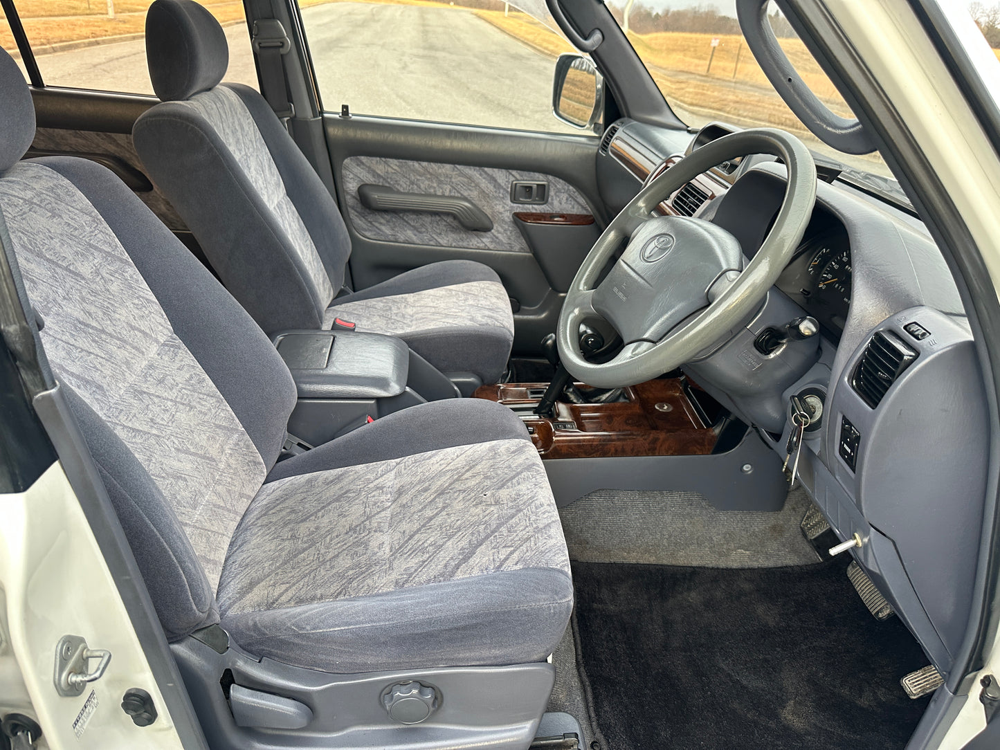 1998 Toyota Land Cruiser Prado TX Limited 4WD - 4 Cylinder Gasoline — LOT#695