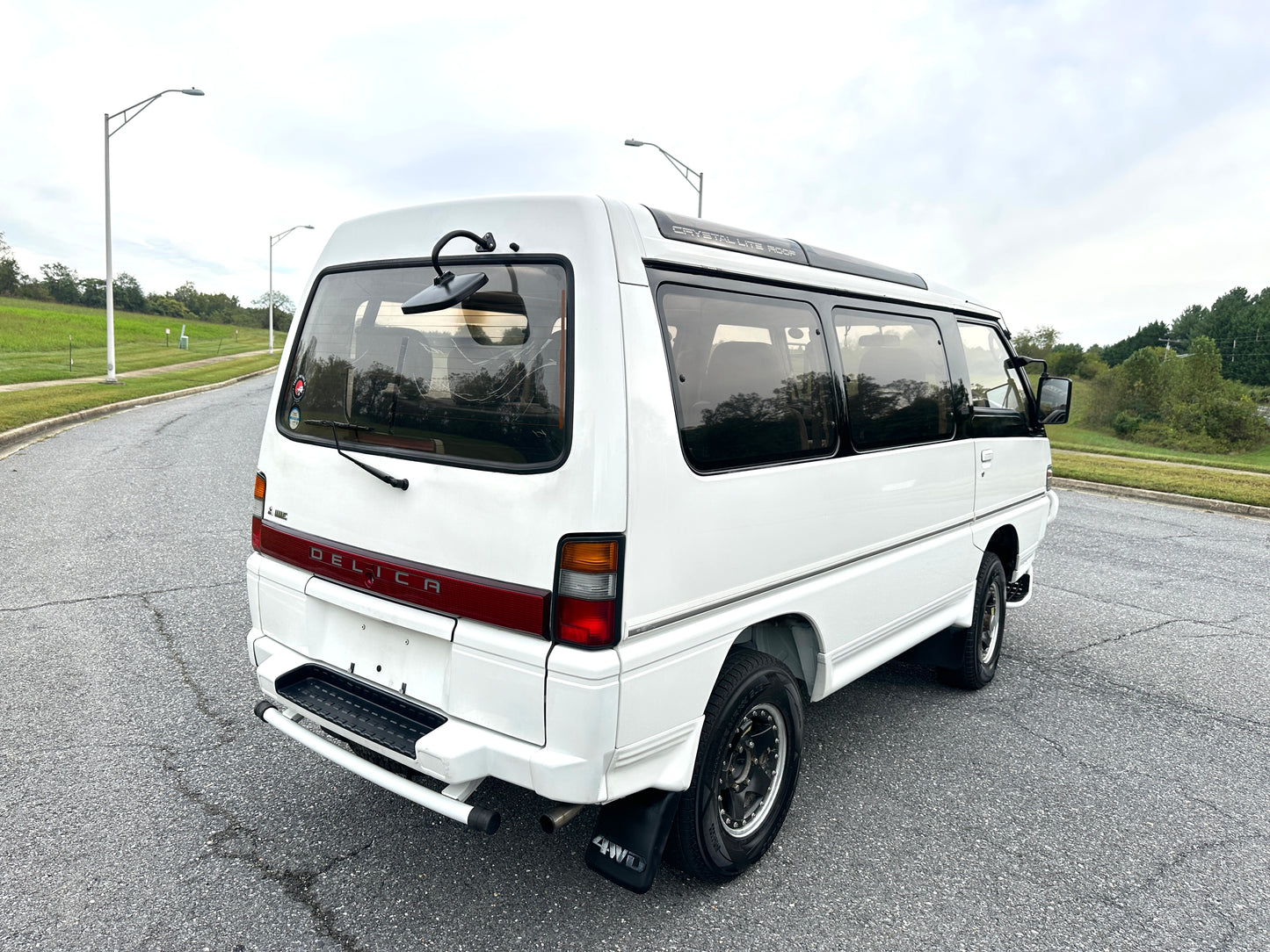 1991 MITSUBISHI DELICA STAR WAGON 4WD SUPER EXCEED - TURBO DIESEL - 60k Miles — LOT#654
