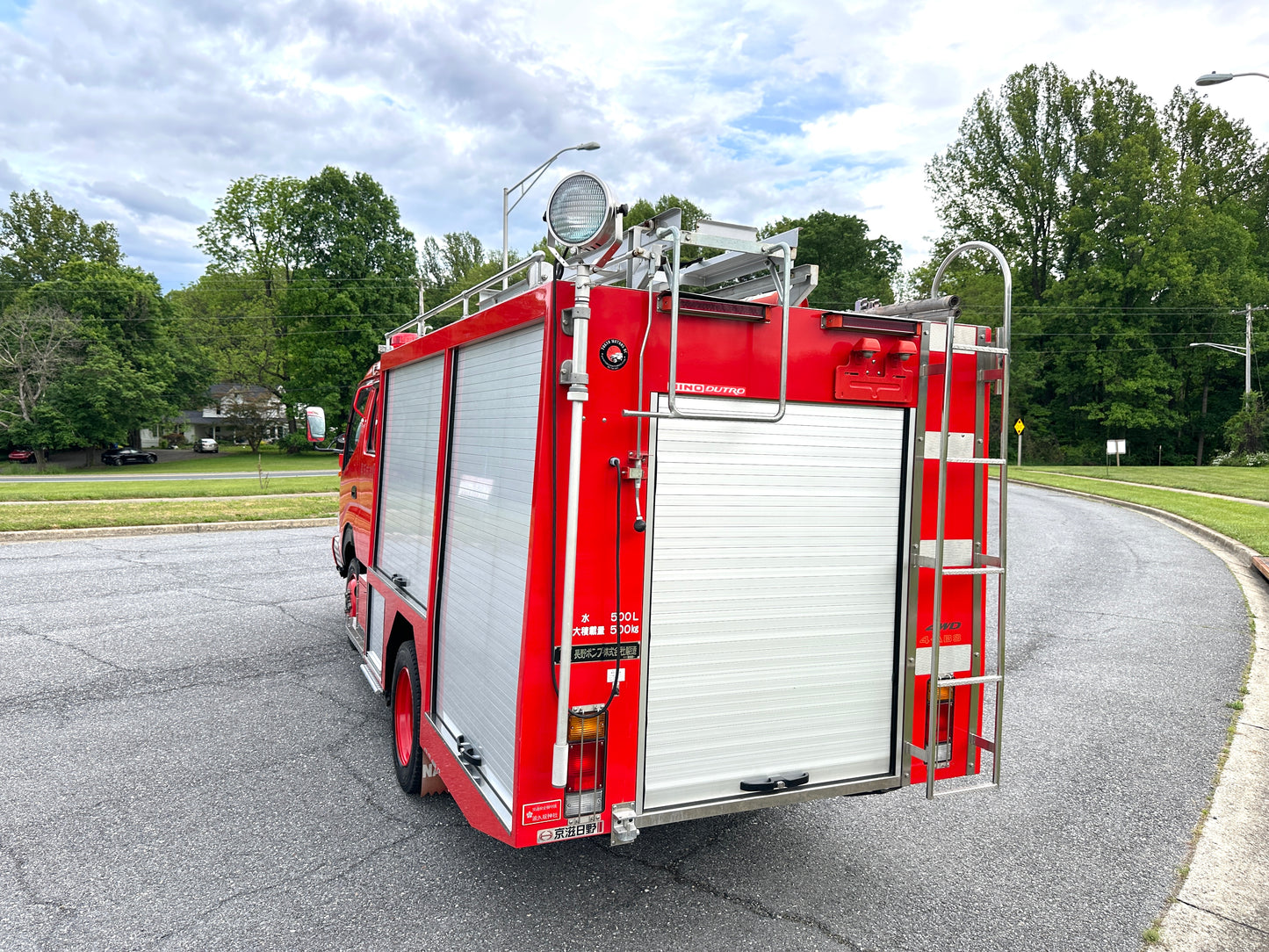 2000 HINO DUTRO 4WD JAPANESE FIRE TRUCK - 4WD - DIESEL - 5,829 MILES - A/C - FULLY FUNCTIONAL — LOT#856