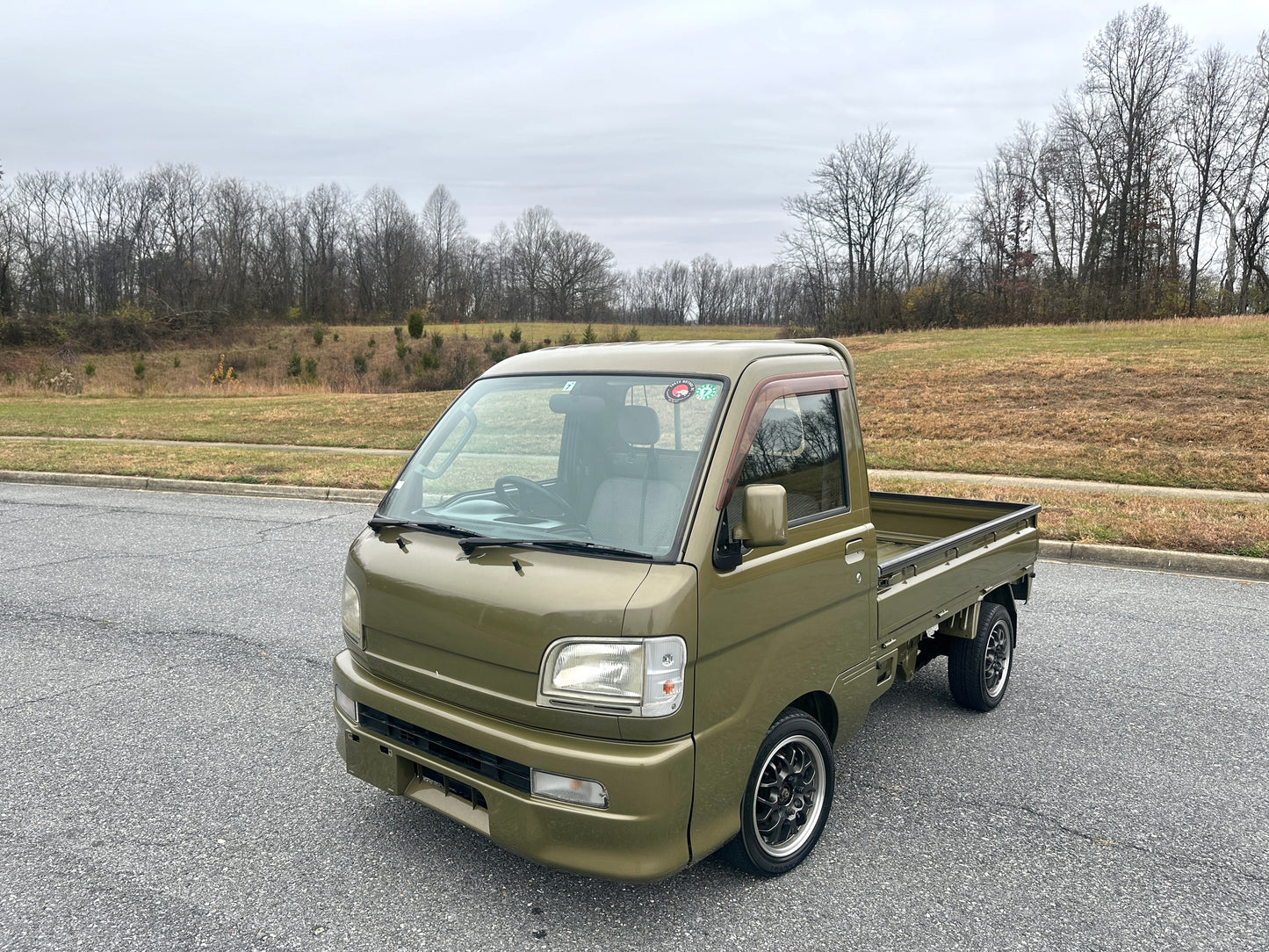 2000 DAIHATSU HIJET 4WD - A/C - FULLY SERVICED & CUSTOMIZED — LOT#704