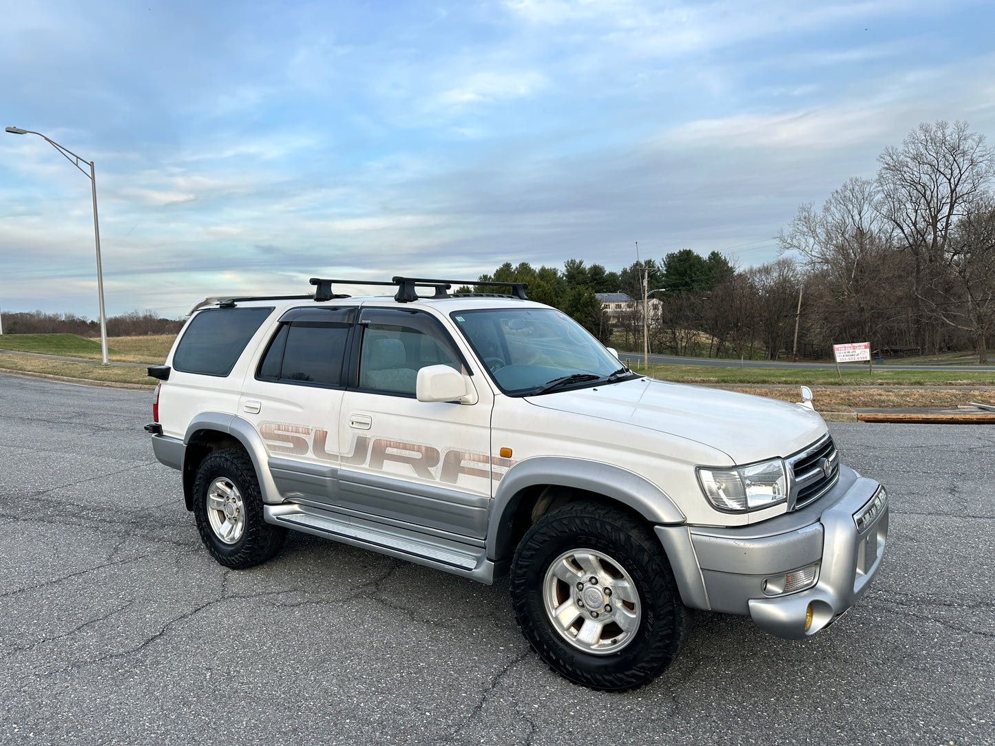 1998 TOYOTA HILUX SURF SSR-G 4x4 - “V6” Gasoline — LOT#851