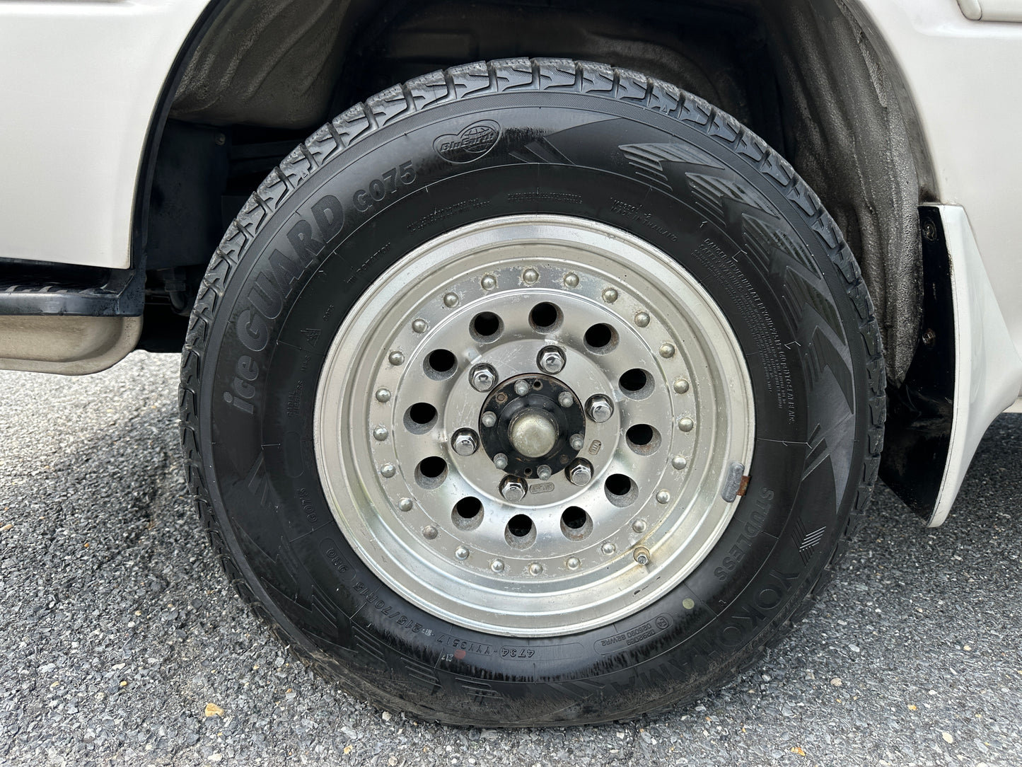 1998 TOYOTA HIACE SUPER CUSTOM G KZH106 4WD - TURBO DIESEL — LOT#722