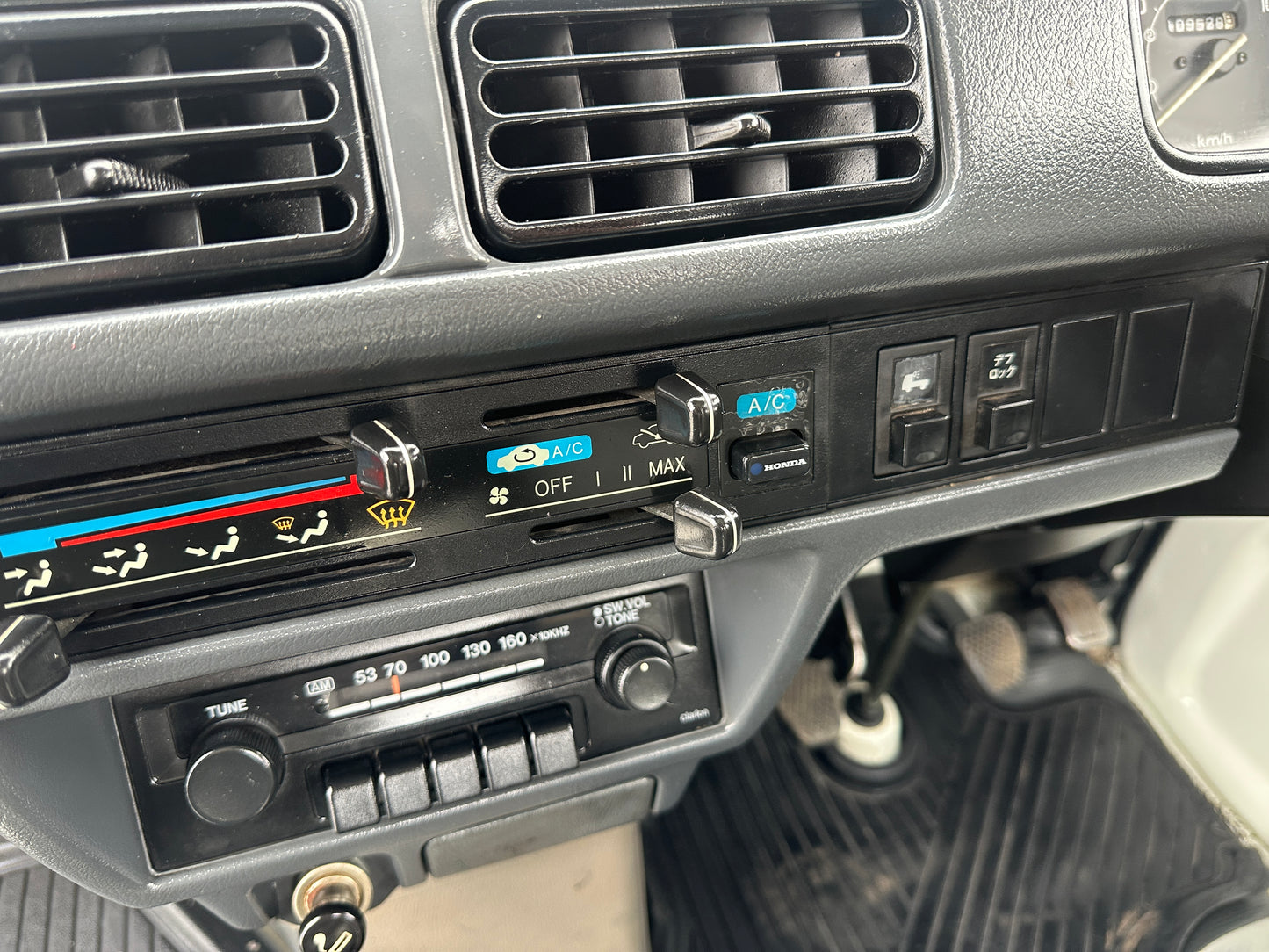 1993 HONDA ACTY ATTACK 4WD - DIFF LOCK - A/C — LOT#755