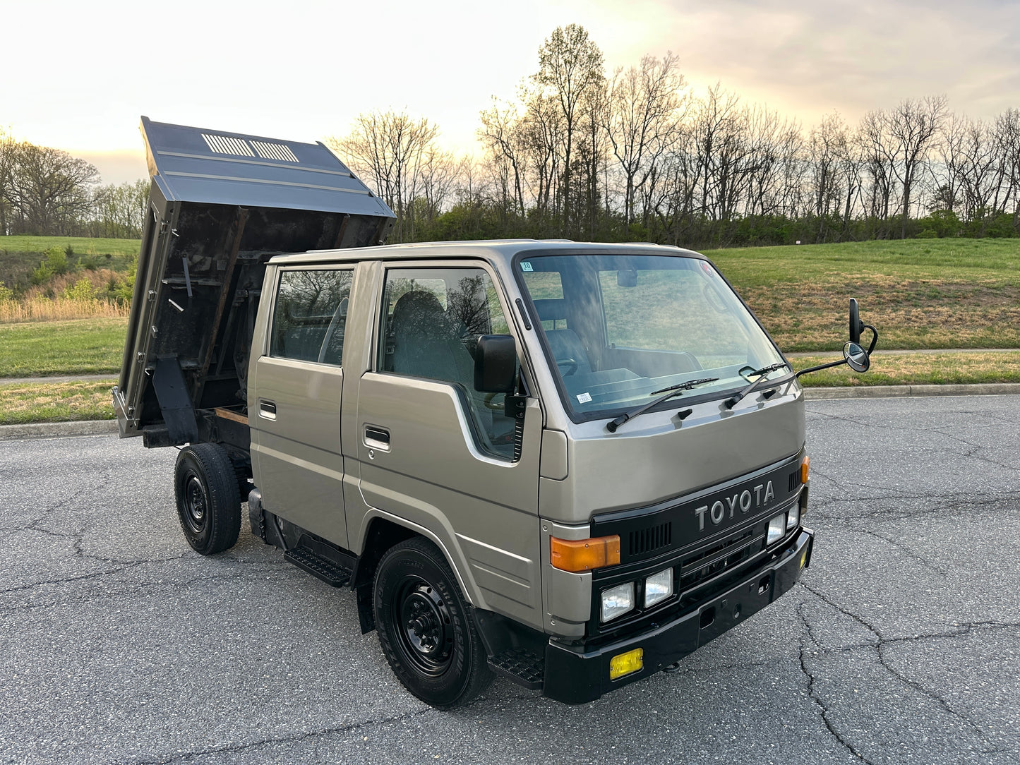 1993 TOYOTA TOYOACE LY61 DOUBLE-CAB DUMP TRUCK