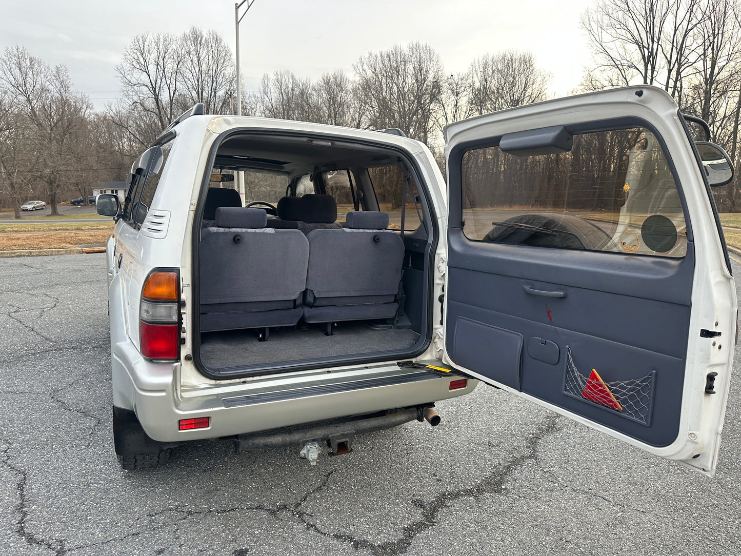 1998 Toyota Land Cruiser Prado TX Limited 4WD - 4 Cylinder Gasoline — LOT#695