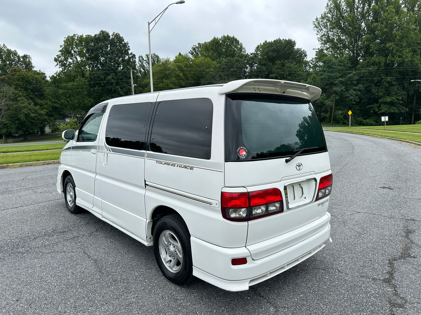 2000 TOYOTA TOURING HIACE - GASOLINE - 47,239 MILES — LOT#765