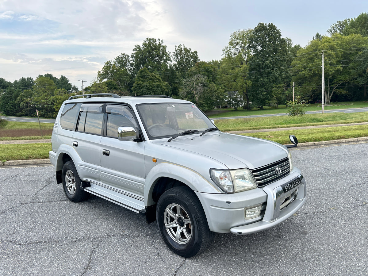 2000 Toyota Land Cruiser Prado TX Limited 4WD - 4 Cylinder Gasoline — LOT#904