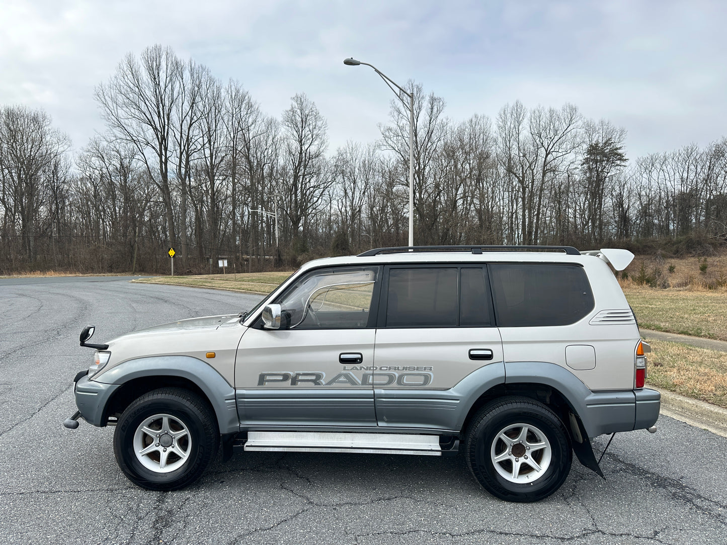 1997 Toyota Land Cruiser Prado TZ 4WD - Intercooled Turbo Diesel - Center Locking Differential — LOT#814